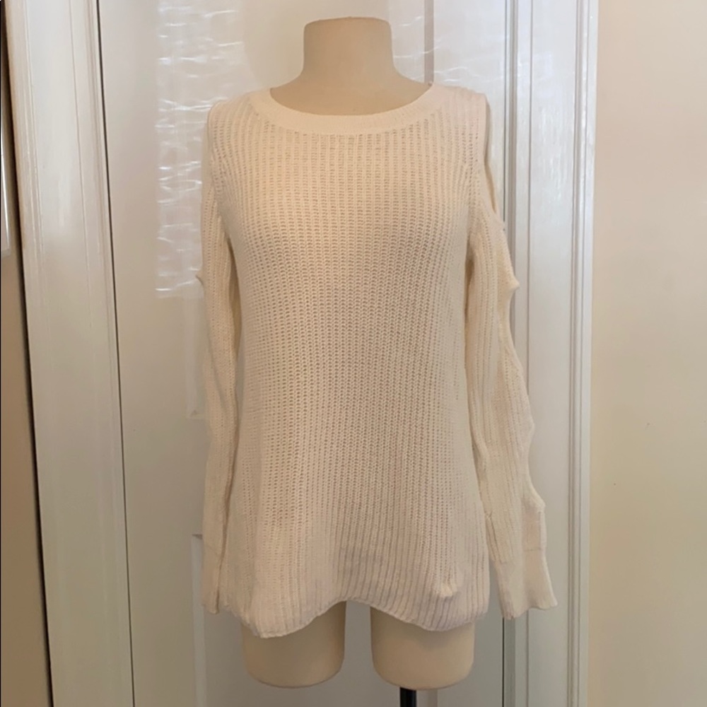 NWOT Anthropologie Trouve Cold Shoulder Sweater  S